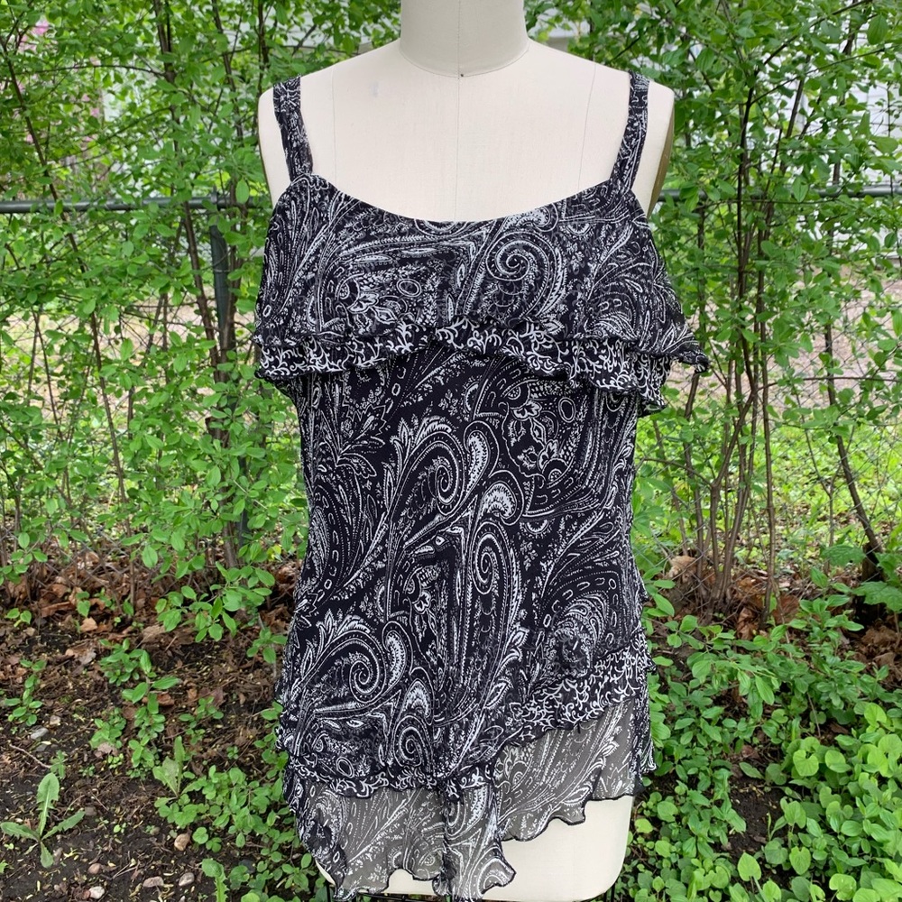 🌹3/$35 Separates by NYC Design Co Paisley Tank